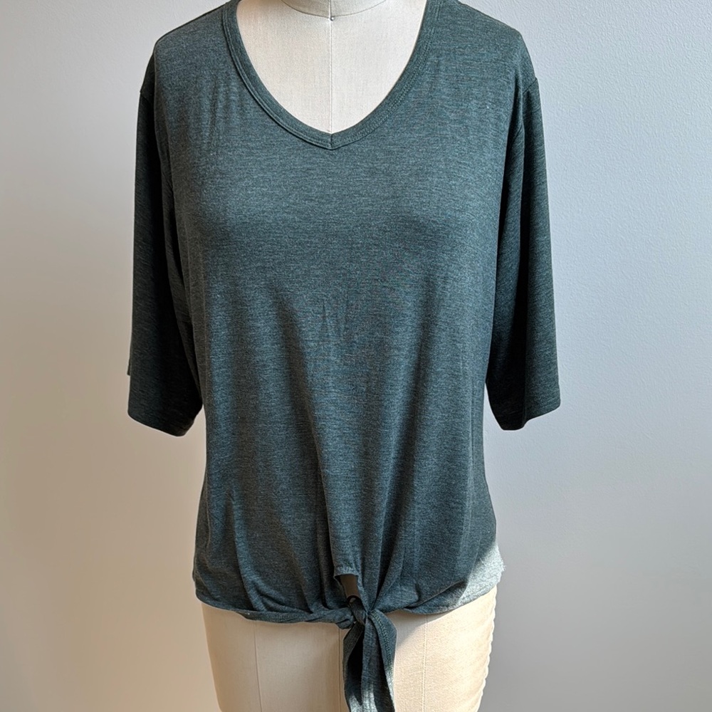 SUEANI Dark Green Tie Front V-Neck top